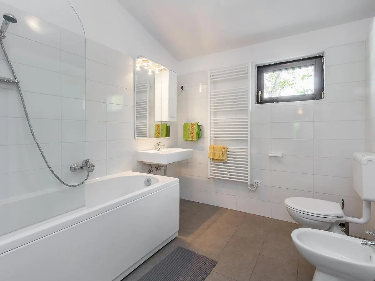 Boutique Villa With Pool In Peresiji Chorwacja